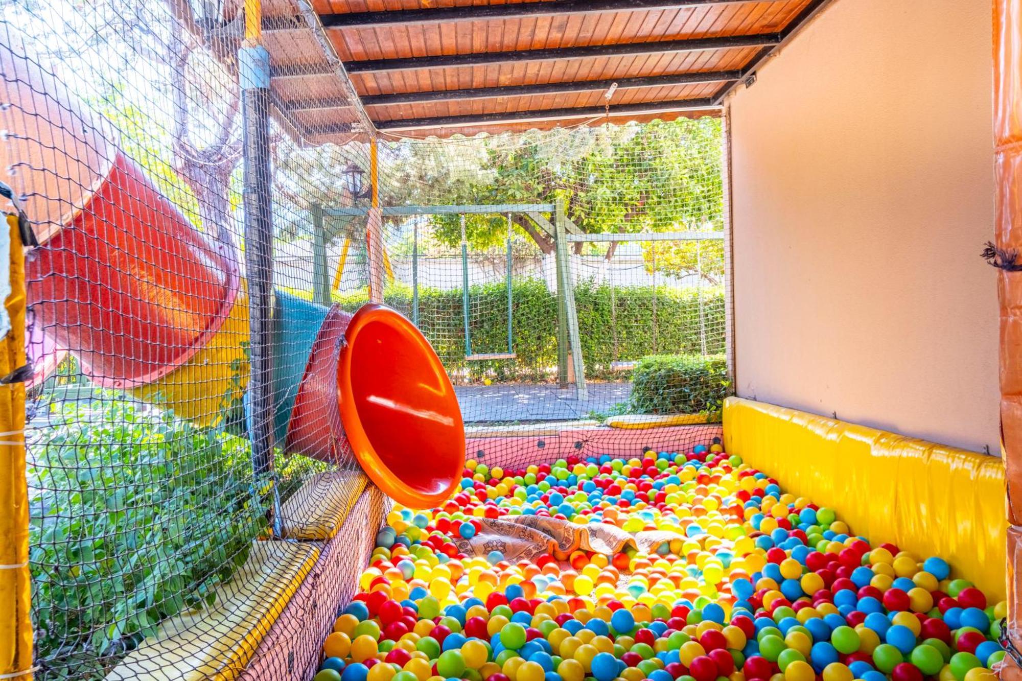 Viking Garden Hotel Kemer Bagian luar foto